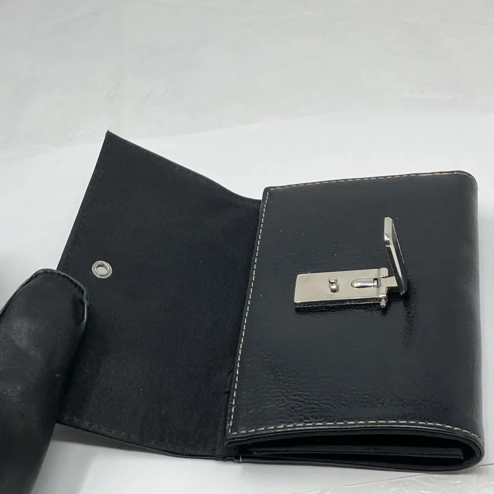 Liz Claiborne Wallet Womens Black Leather Tri-Fold Credit Cards ID slots Pocket
